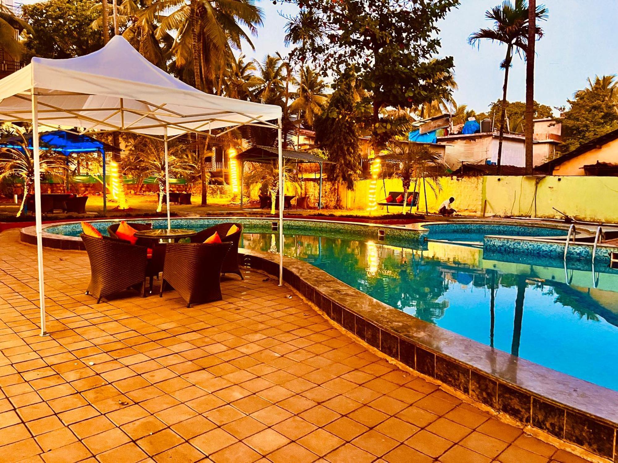 Summer Beach Resort, Goa - #Near Baga Beach #Swimming Pool #Garden #Bar #Lift #Premium Rooms #Property Of The Year #70565-84665 كالانغيُت المظهر الخارجي الصورة
