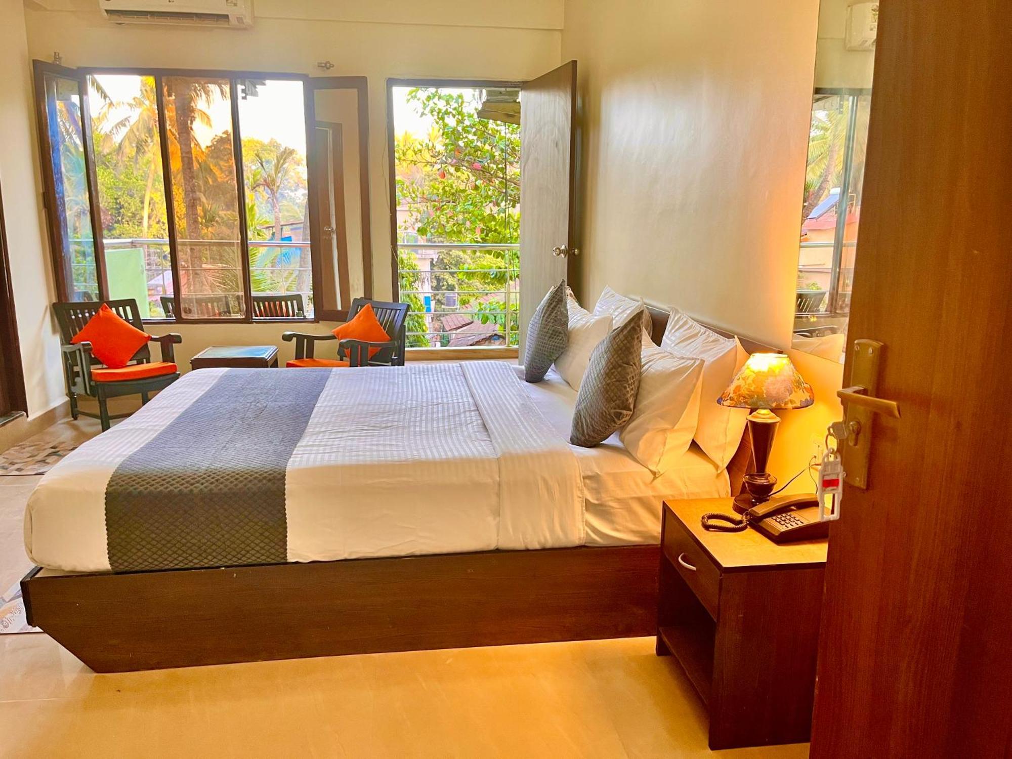 Summer Beach Resort, Goa - #Near Baga Beach #Swimming Pool #Garden #Bar #Lift #Premium Rooms #Property Of The Year #70565-84665 كالانغيُت المظهر الخارجي الصورة