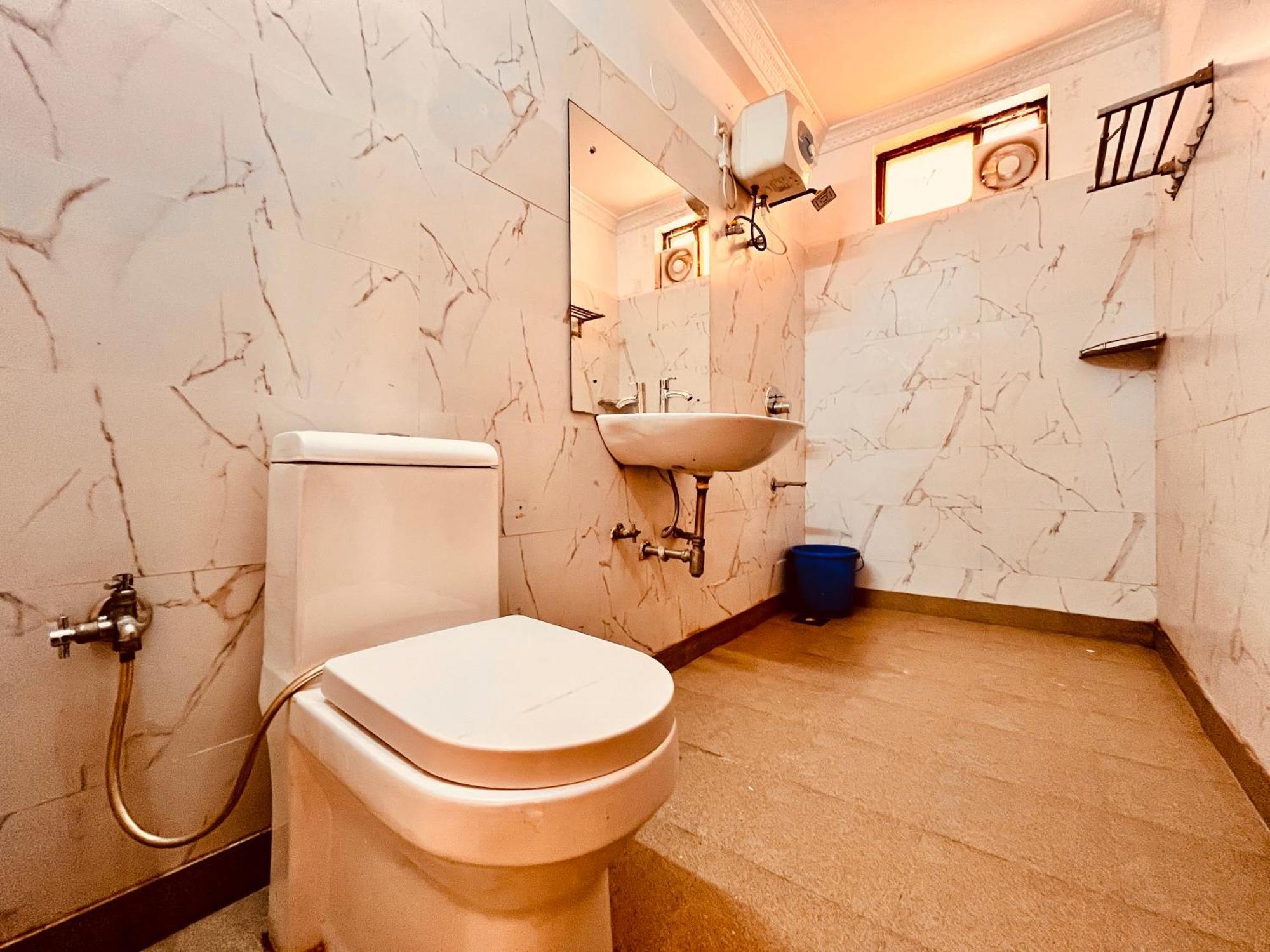 Summer Beach Resort, Goa - #Near Baga Beach #Swimming Pool #Garden #Bar #Lift #Premium Rooms #Property Of The Year #70565-84665 كالانغيُت المظهر الخارجي الصورة