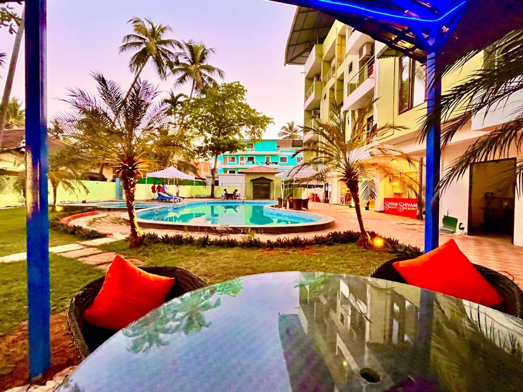 Summer Beach Resort, Goa - #Near Baga Beach #Swimming Pool #Garden #Bar #Lift #Premium Rooms #Property Of The Year #70565-84665 كالانغيُت المظهر الخارجي الصورة