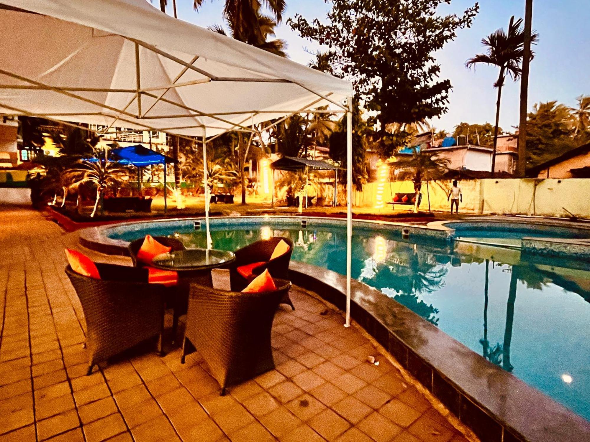 Summer Beach Resort, Goa - #Near Baga Beach #Swimming Pool #Garden #Bar #Lift #Premium Rooms #Property Of The Year #70565-84665 كالانغيُت المظهر الخارجي الصورة